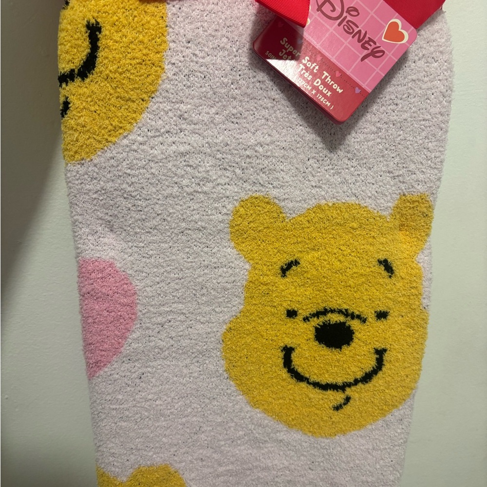 Disney Winnie the Pooh Valentine’s Day Throw Blanket